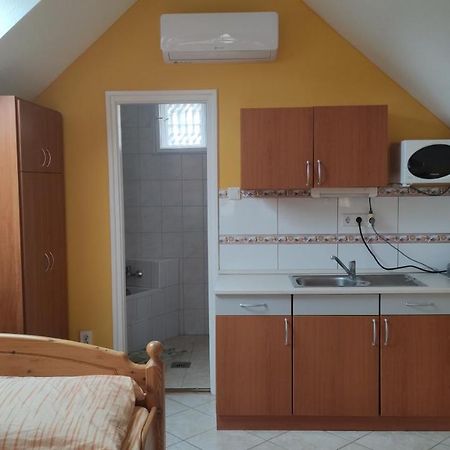 Liget Apartman Balatonföldvár Extérieur photo