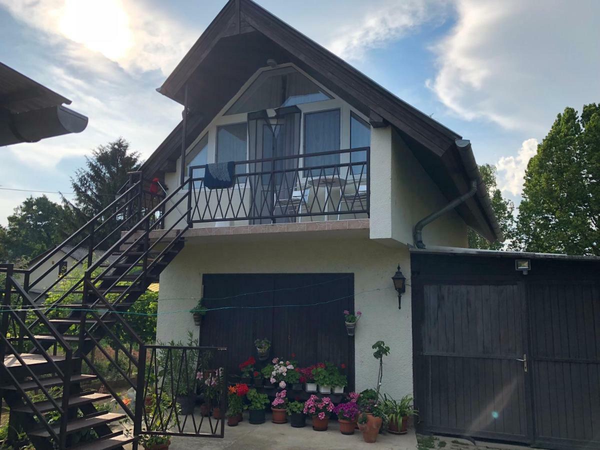 Liget Apartman Balatonföldvár Extérieur photo