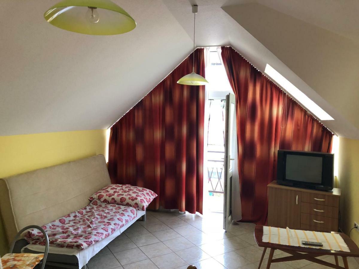 Liget Apartman Balatonföldvár Extérieur photo